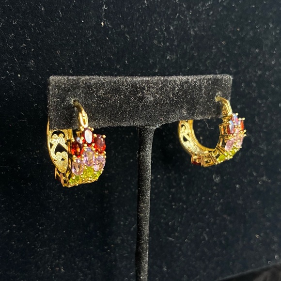 Assortment Lot of 9 Elegant Gold and Silver Hoop Earrings Set - Picture 9 of 11